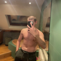 Grenoble plan torride avec jeune homme attentionné